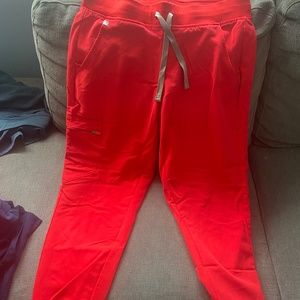 Figs Pop Red Zamora Jogger